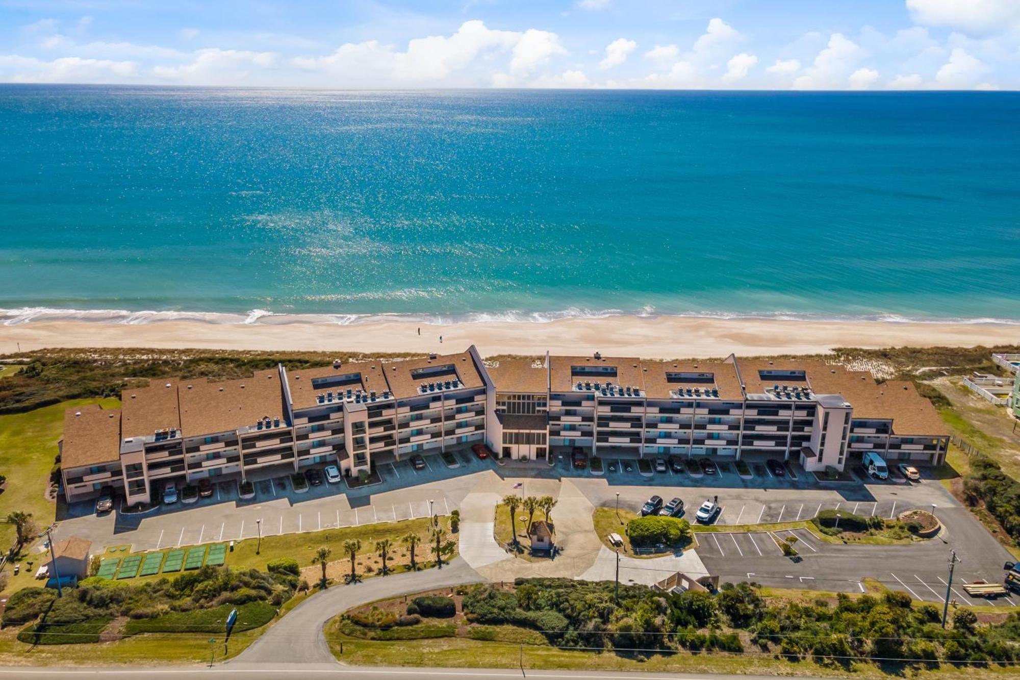 Beachwalk Pine Knoll Shores Room photo