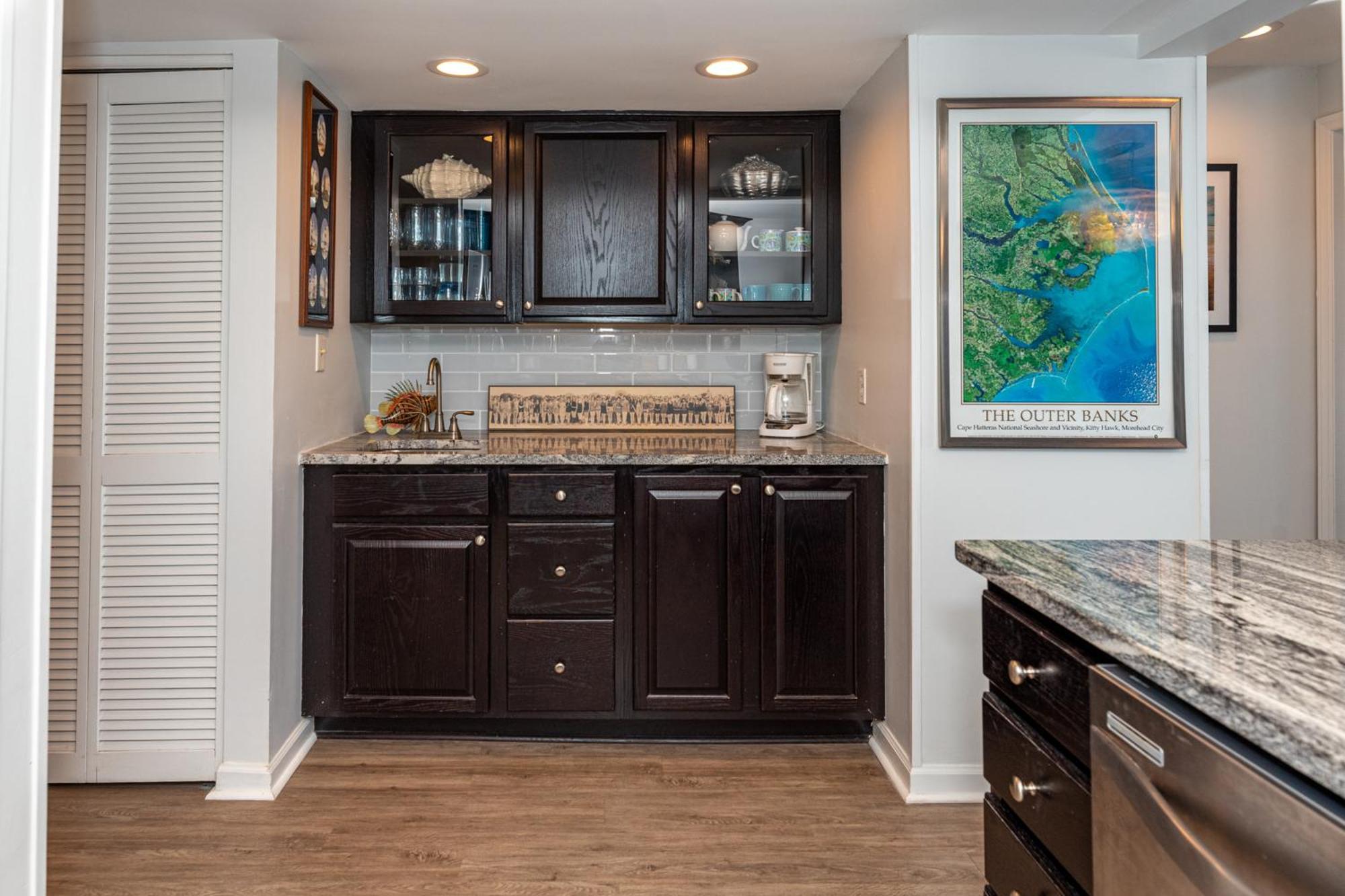 Beachwalk Pine Knoll Shores Room photo